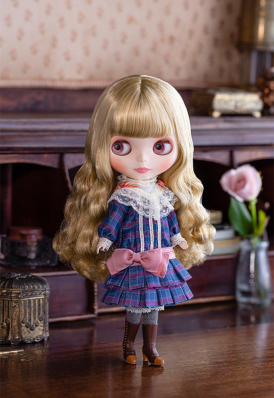 Blythe Song of London Mary CWC Exclusive